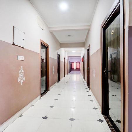 Super Townhouse Gida Near Rto Office Hotel โคราฆปุระ ภายนอก รูปภาพ