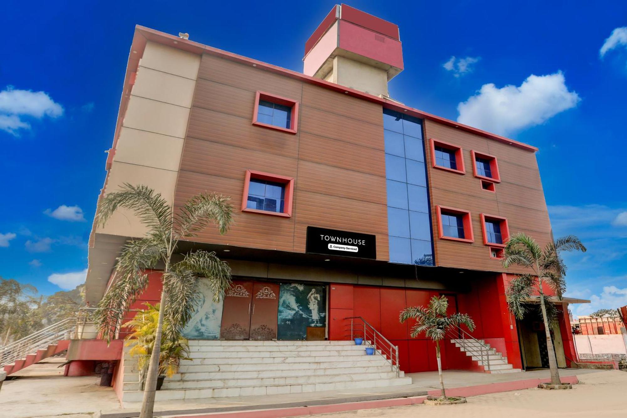 Super Townhouse Gida Near Rto Office Hotel โคราฆปุระ ภายนอก รูปภาพ