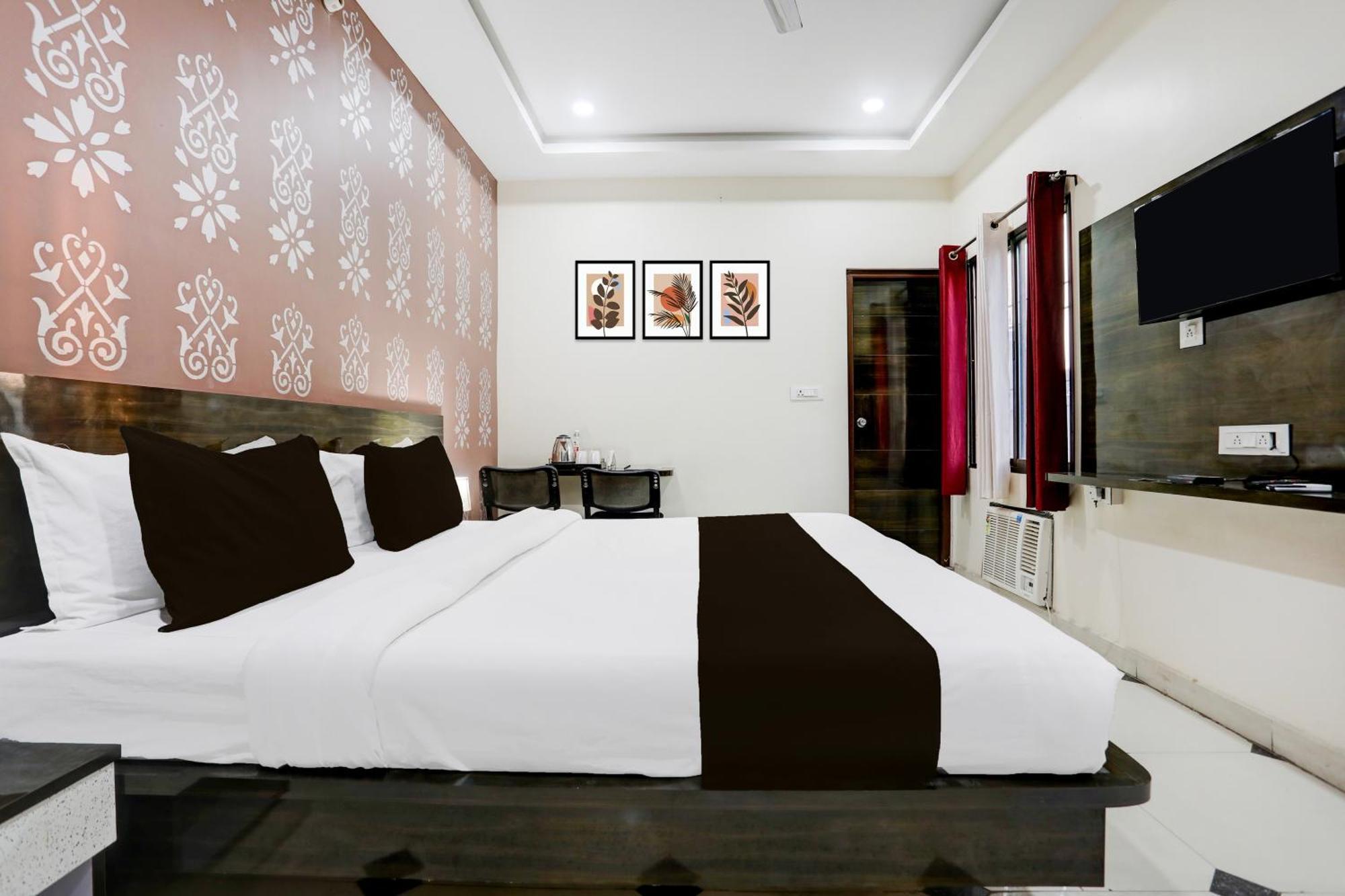 Super Townhouse Gida Near Rto Office Hotel โคราฆปุระ ภายนอก รูปภาพ